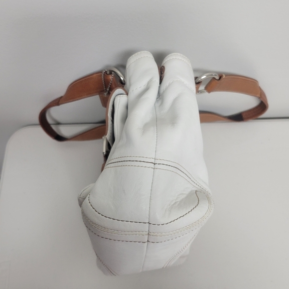 Coach Classic Soho Leather Double Pocket Satchel Shoulder Bag. - Picture 4 of 15